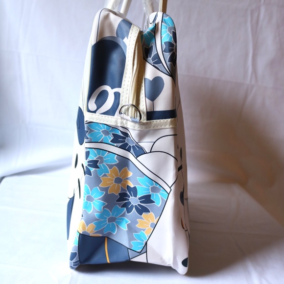 Hello Kitty Large Travel Tote Bag Beach Pool Summer White Blue - Picture 2 of 5